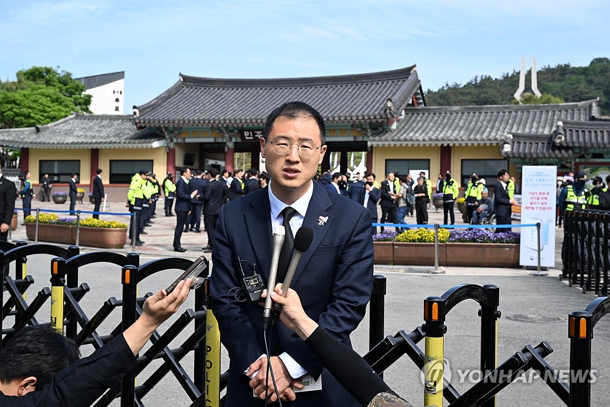 국힘 탈당 김상욱, 민주당 입당…"스스로 더 건강한 민주당돼야"