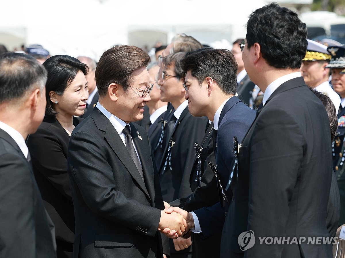 李대통령, 여야 지도부와 오찬 회동…'추경·총리 인준' 논의 주목