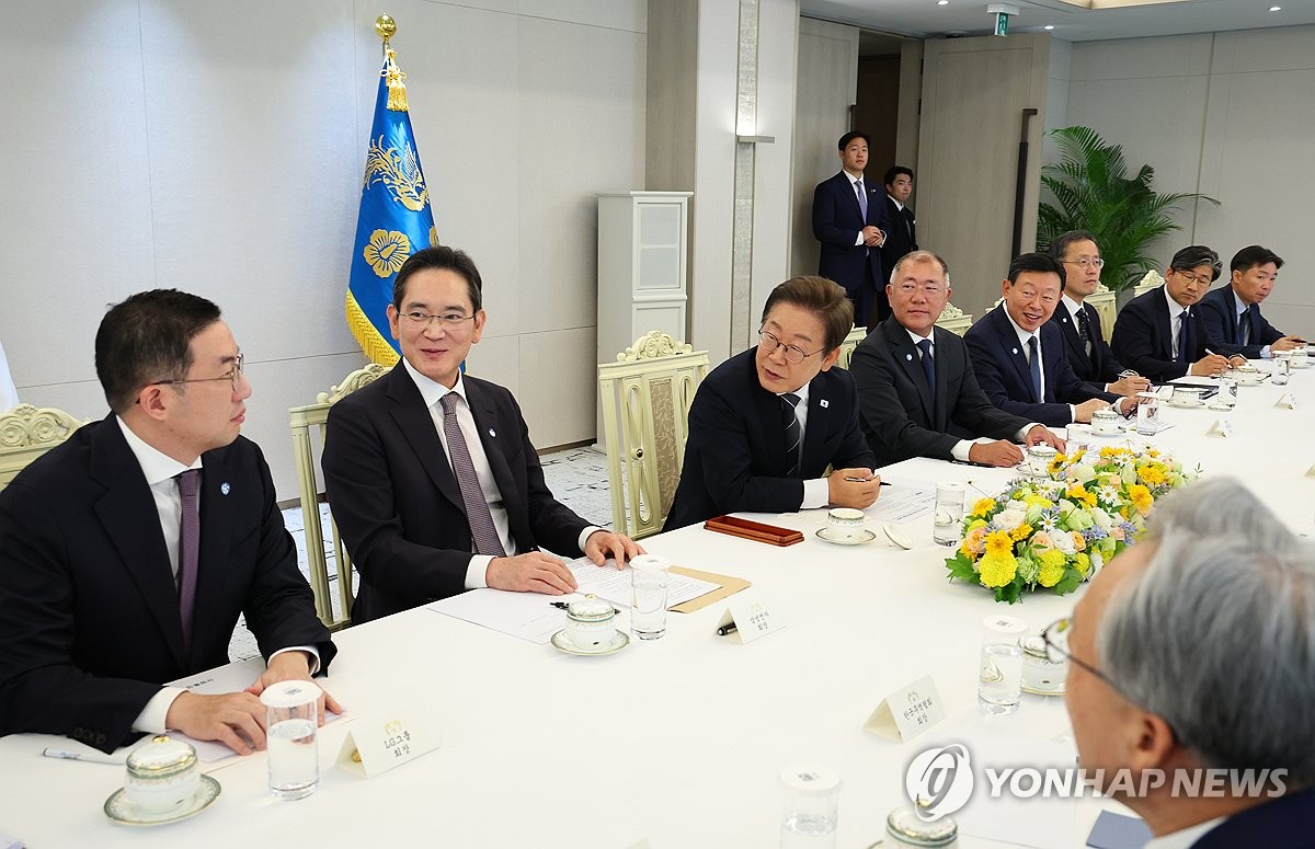 李대통령, 정의선·구광모와 연쇄만찬…재계와 '원팀 정신…