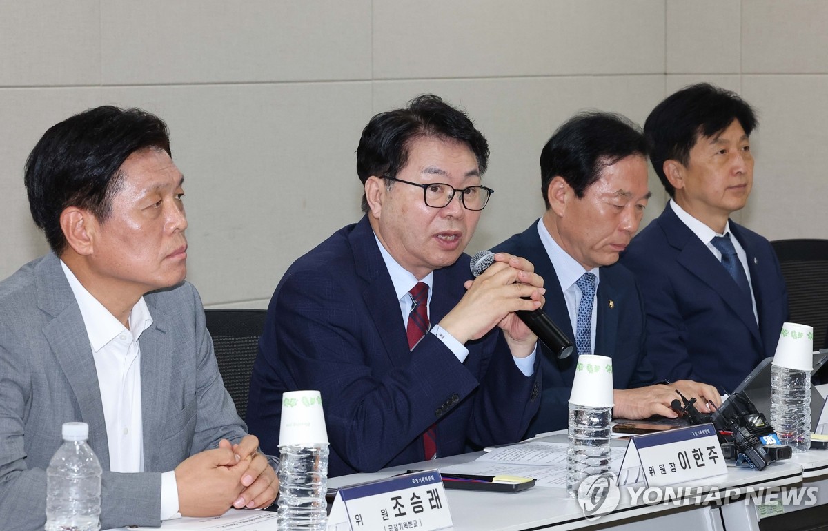 국정기획위, 이틀째 세종서 부처별 업무보고…15곳 점검