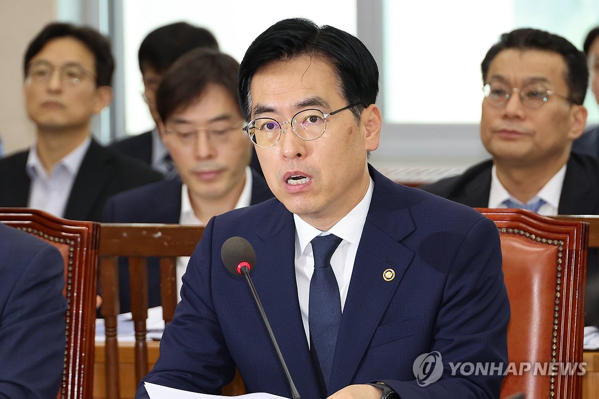 행안차관 "민생회복 소비쿠폰 7월내 지급 위해 준비"