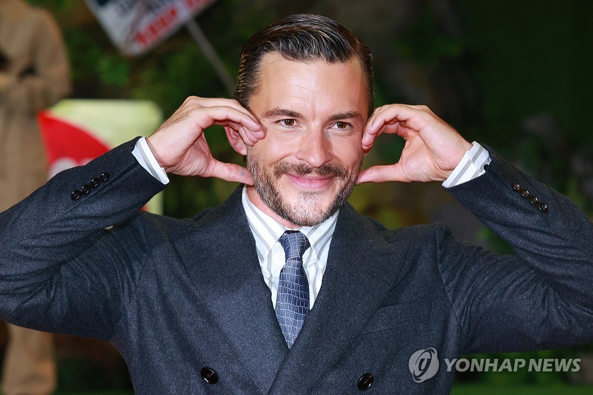 美 피플지 '2025 가장 섹시한 남자'에 배우 조너선 베일리