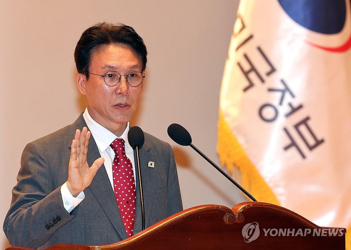 '김민석號' 본격 출항…의정갈등 챙기며 '책임총리' 부…