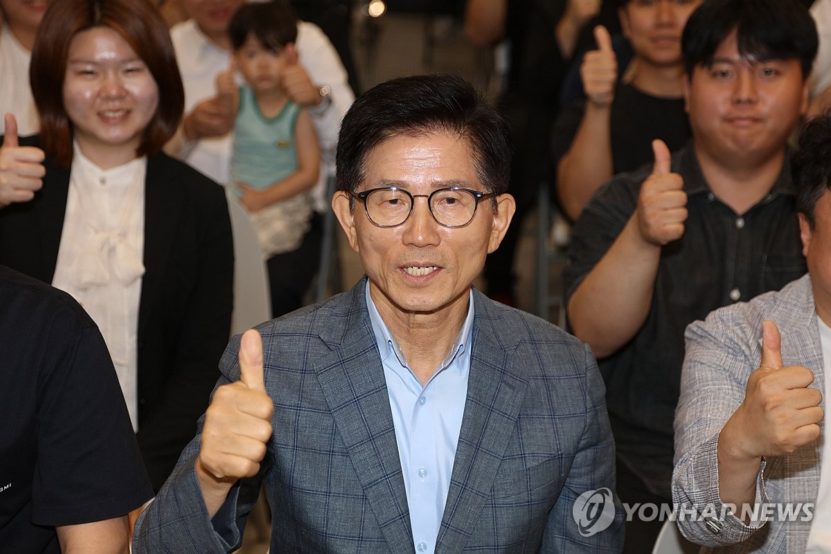 김문수, 국민의힘 대표 도전 공식화…오후 당사서 출마 …