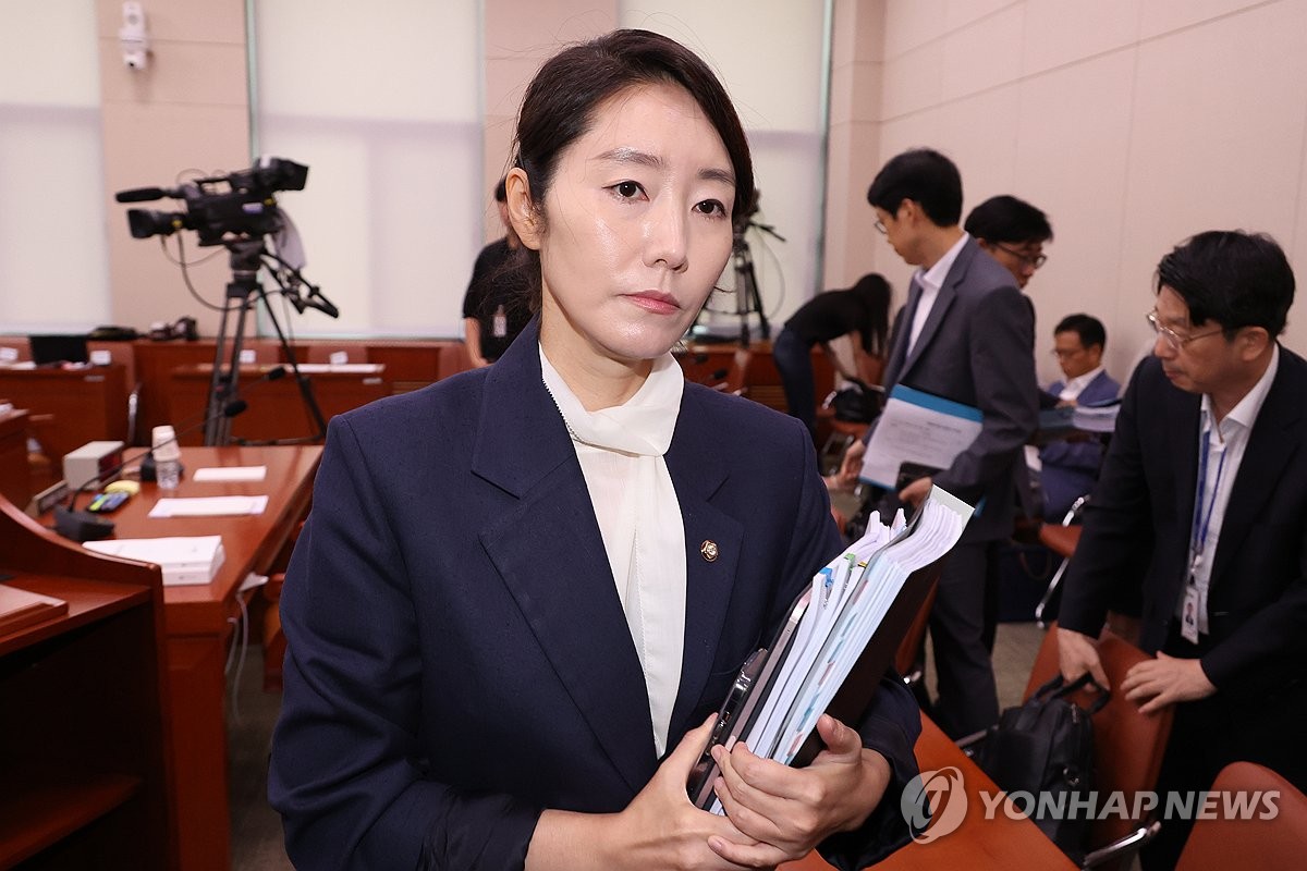 소수·진보정당, 姜자진사퇴에 "환영·다행"…인사개선 주문도