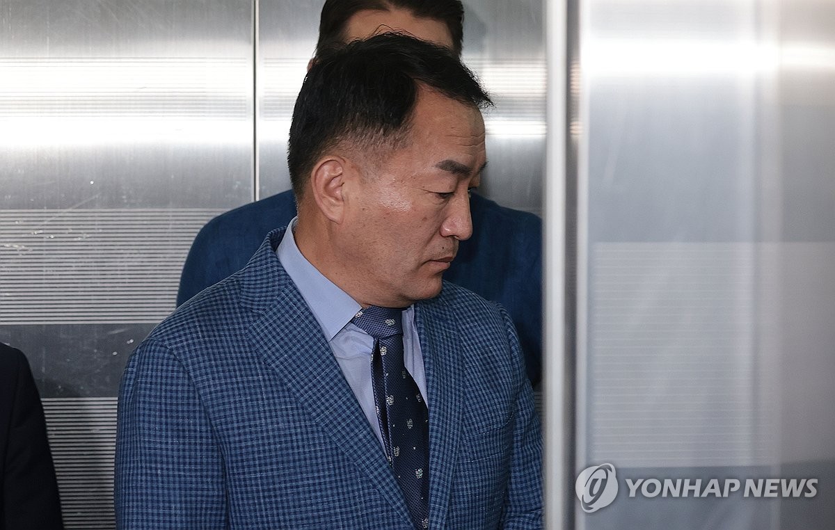 '尹동기' 고석 前군사법원장, 임성근·김계환 만났나…특…