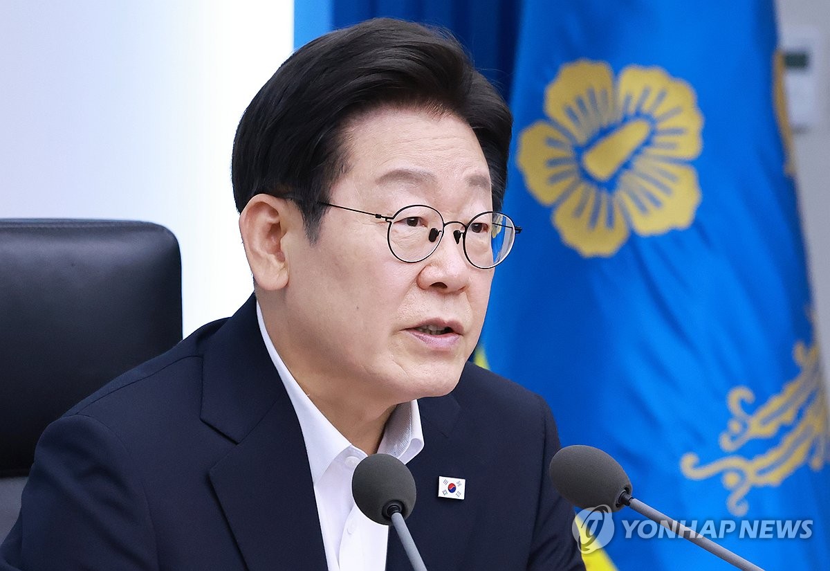 李대통령 "소극보다 과잉대응이 낫다…호우피해 人災 여부…