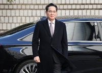 족쇄 풀고 진짜 시험대 오른 이재용, 책임경영 본격화 앞두고 장고 모드