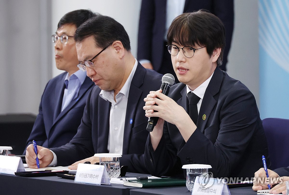하정우 수석, 백악관 OSTP 실장과 AI·과학기술 협력 방안 논의…미래 기술 주도권 확보 행보