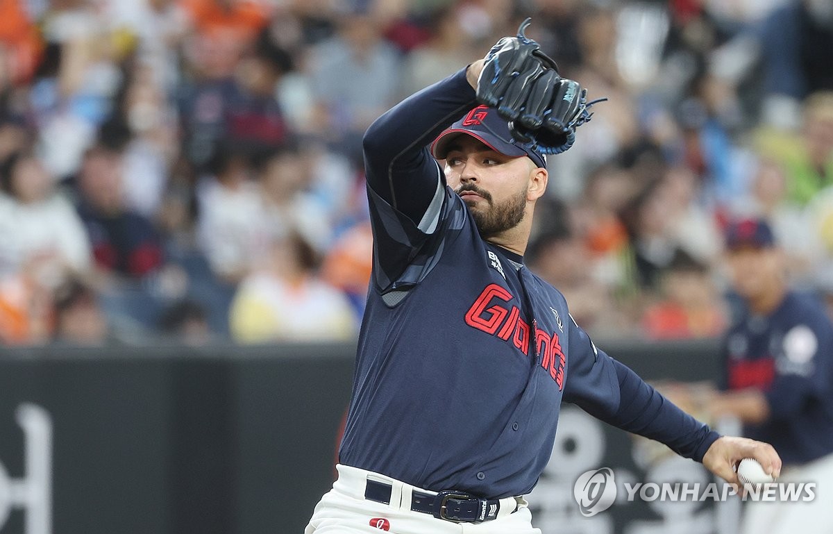 프로야구 롯데 감보아, 팔꿈치 불편감으로 선발 등판 연기