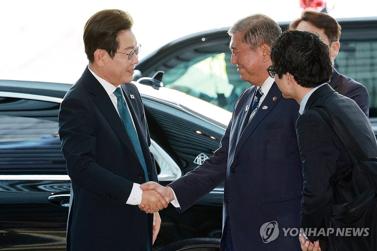 [속보] 李대통령, 日 총리관저 도착…곧 이시바와 정상회담