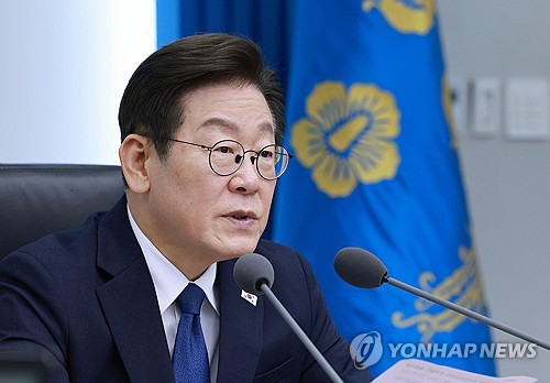 El índice de aprobación de Lee repunta hasta más del 60 por ciento