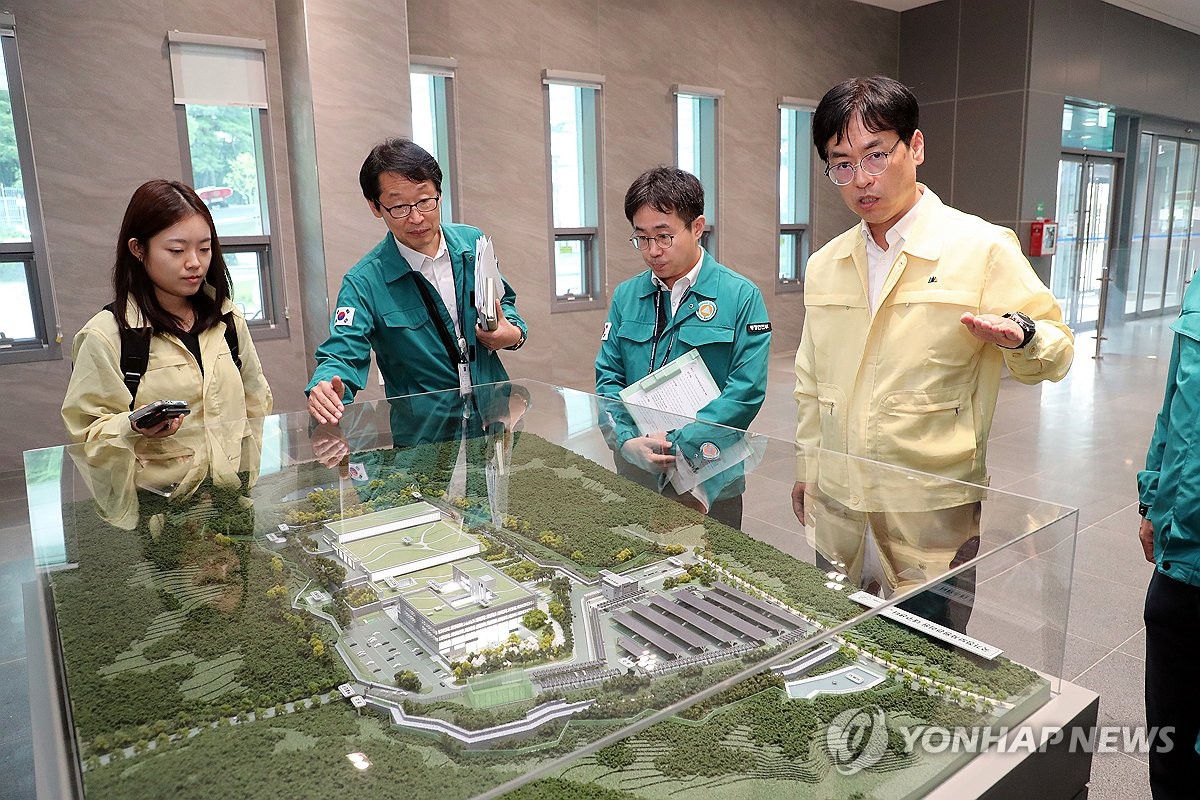 김민재 행안부 차관, 국가정보자원관리원 대구센터 방문