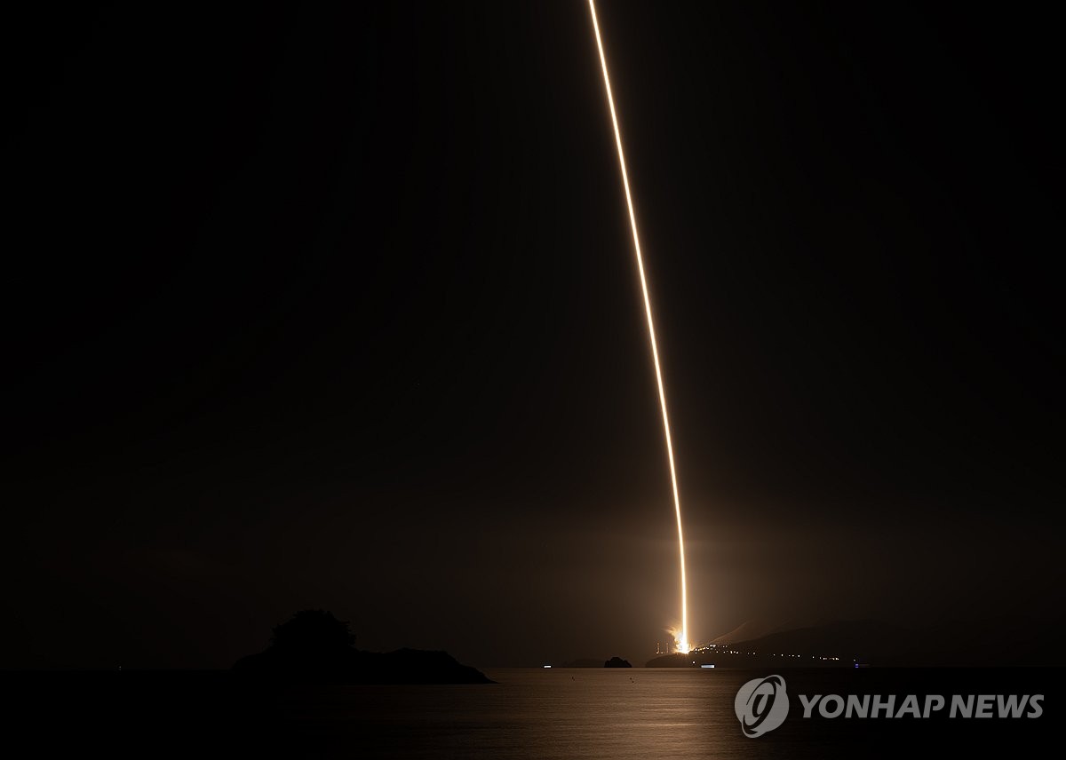 어둠을 뚫고 한줄기 빛이 된 누리호