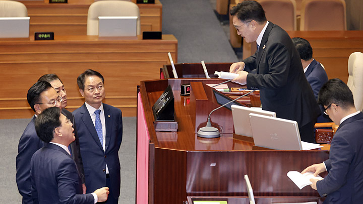 '투표수-명패수 불일치'…패스트트랙 지정 동의의 건 개표 논란