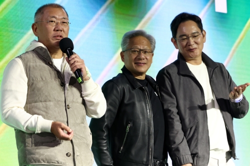 젠슨 황 약속 지켰다…한국, GPU 1만3천장 도입